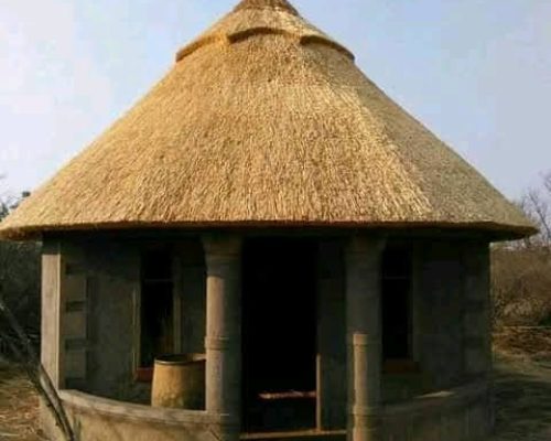 Landscaping & Grass Roof Thatching - Savanna Construction Services Ltd (10)